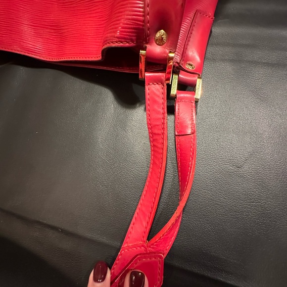 Louis Vuitton Mandara Epi Red shoulder/crossbody bag - Picture 9 of 15